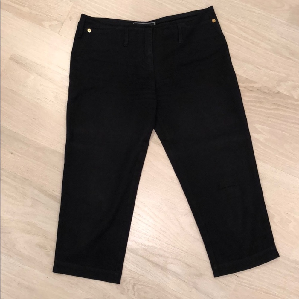 St. JOHN Sport Black Denim Capri Pants